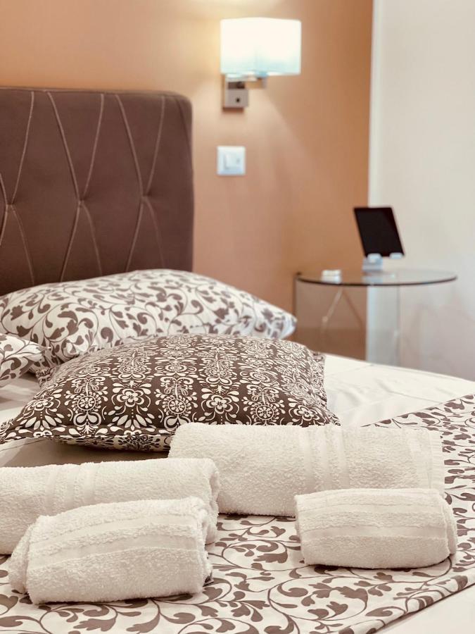 Ciu Ciu Home Suite Παλέρμο Εξωτερικό φωτογραφία